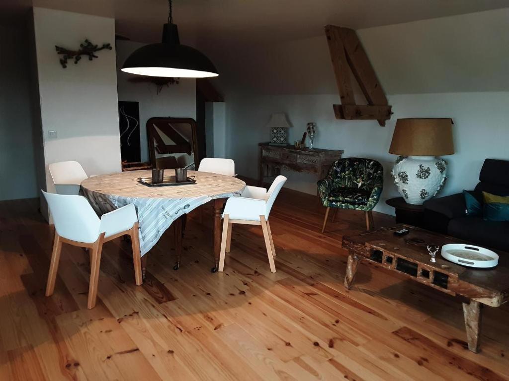 Chambre K Au Domaine Du Mont Scolan Montgardon Eksteriør bilde